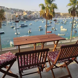  Apartment Aquamarine Sea Front - Second Floor Malta